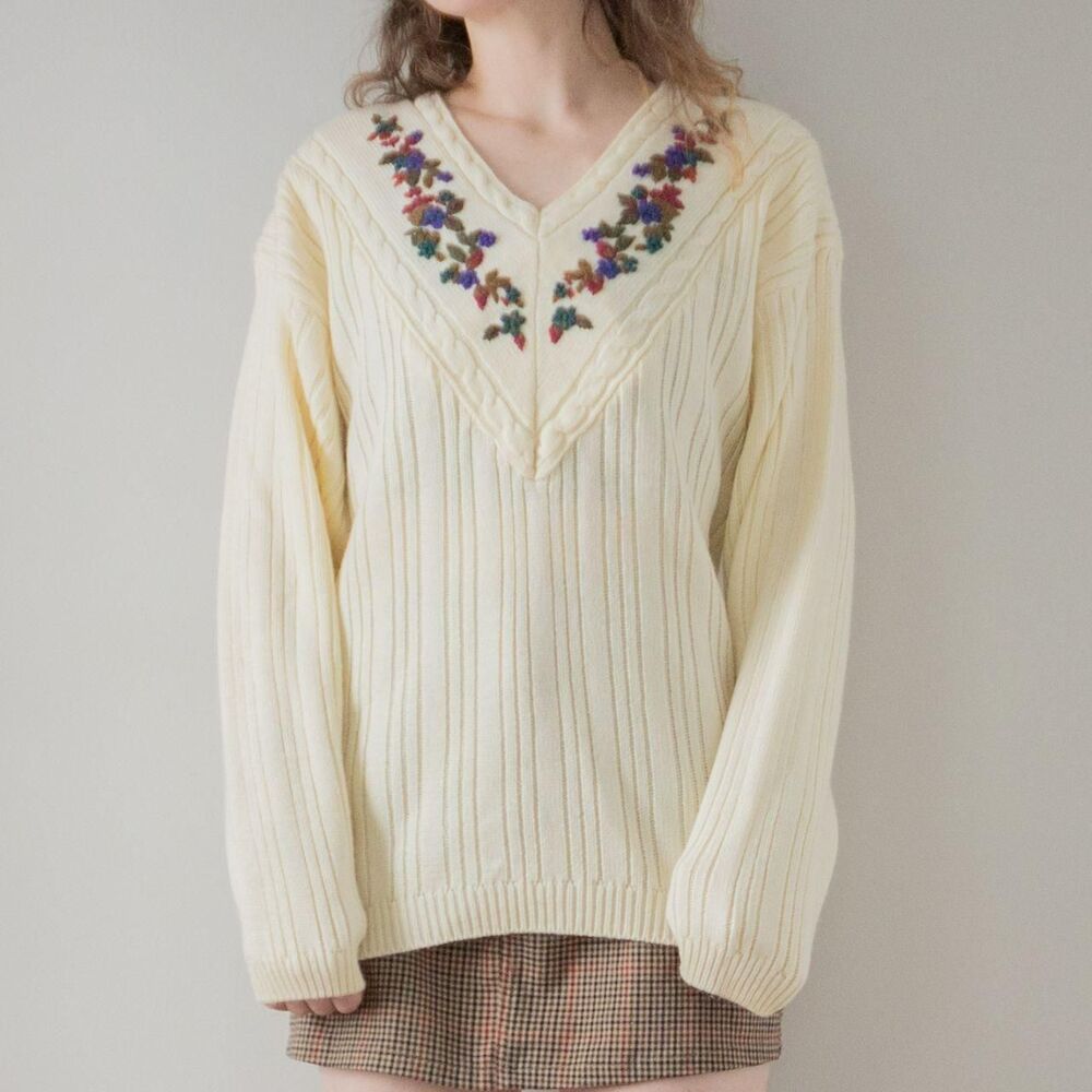 Vintage Cream Floral Cottage Academia Coquette Knit Embroidered Women's Sweater